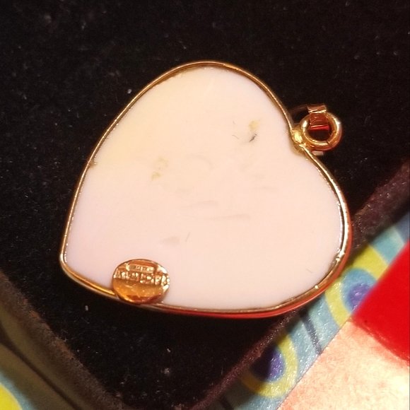 SOLID 14kt Gold Italian Angelskin Coral Cameo Pendant - Picture 7 of 8